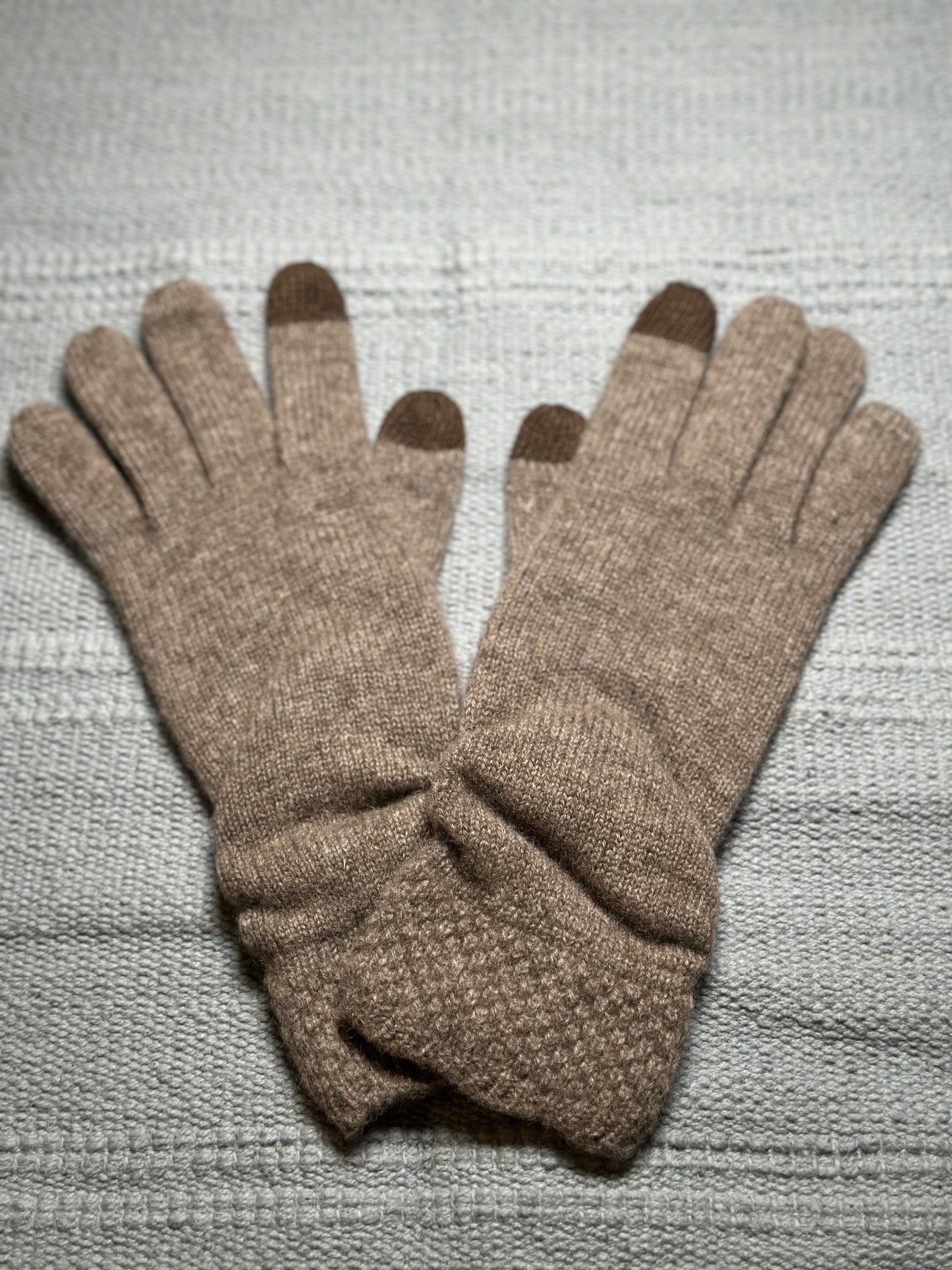 Yak Wool Gloves – Handcrafted Cozy Winter Gloves, 2 Styles