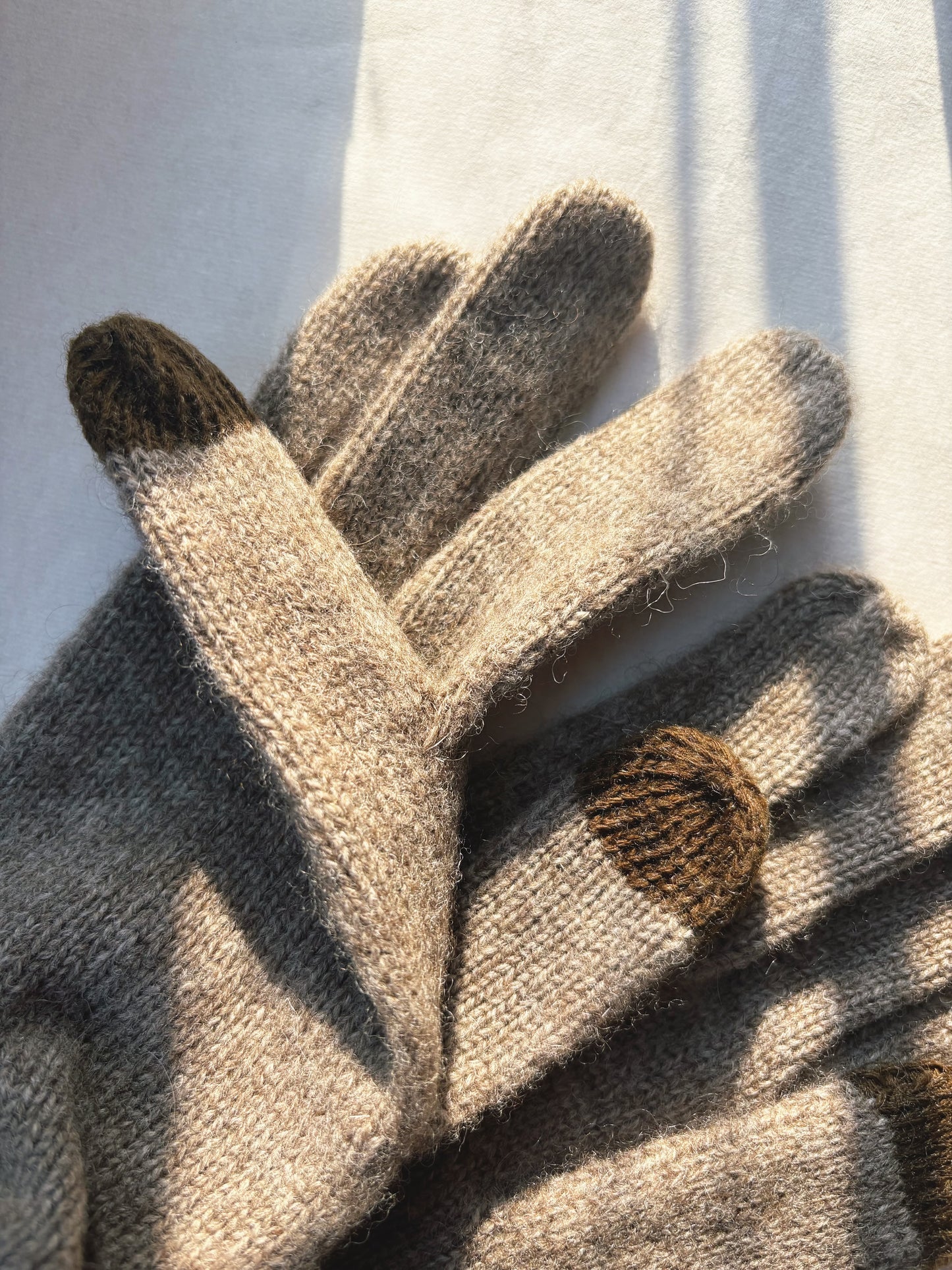 Yak Wool Gloves – Handcrafted Cozy Gloves with Touch Finger.