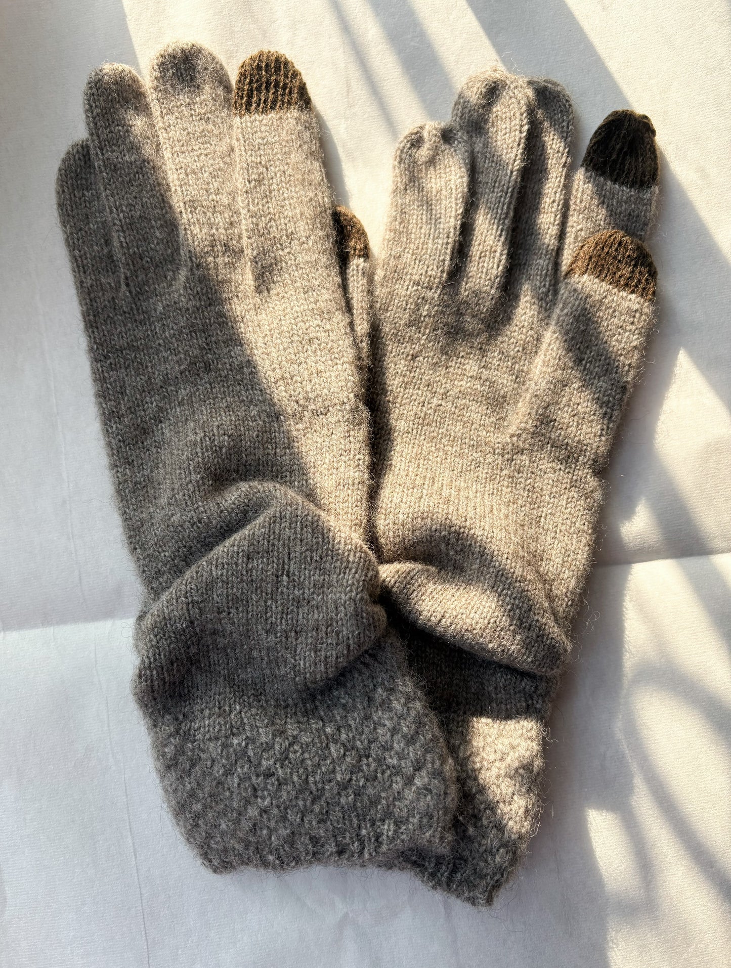Yak Wool Gloves – Handcrafted Cozy Gloves with Touch Finger.