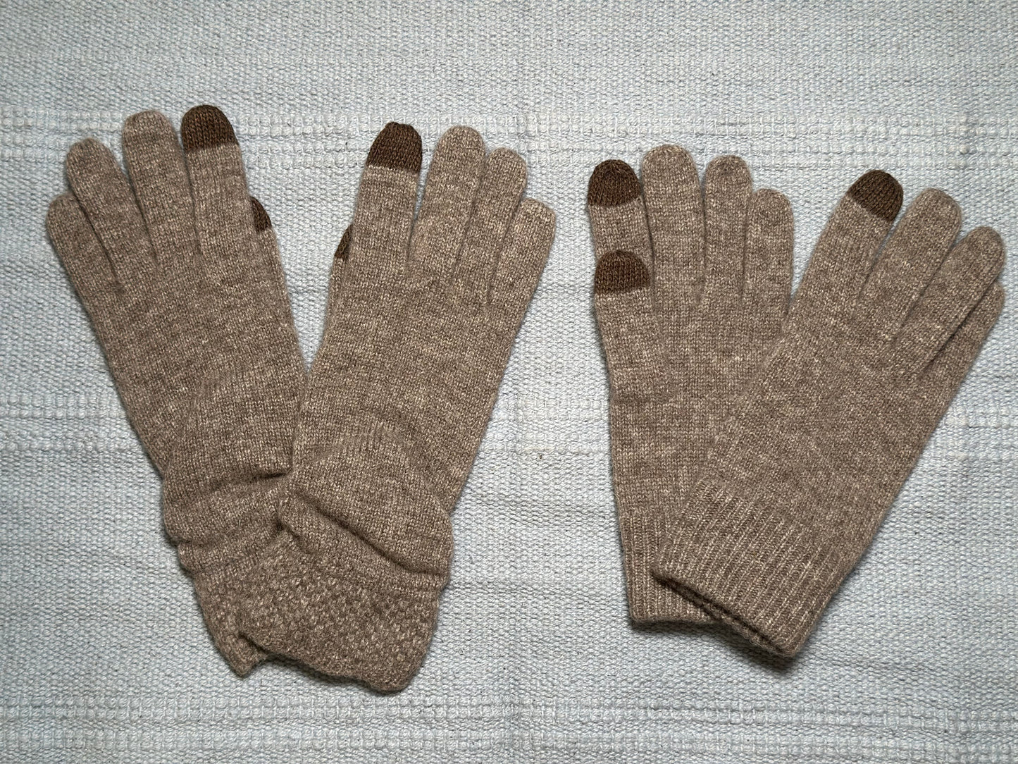 Yak Wool Gloves – Handcrafted Cozy Winter Gloves, 2 Styles